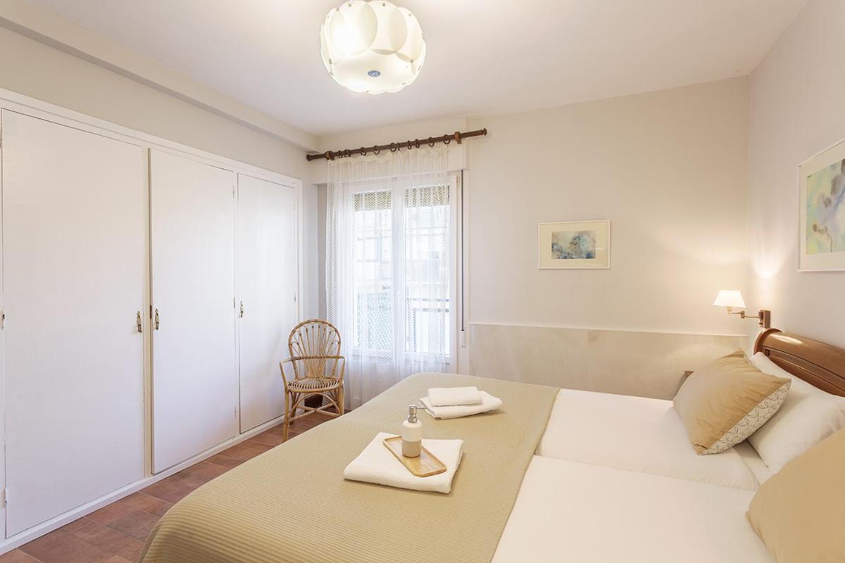 Pension Zarauz Playa Exteriör bild